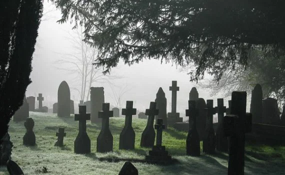 Haunted Compton - Compton Graveyard
